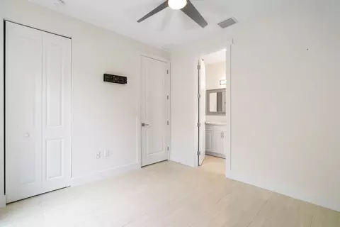 Bedroom - 582 Boyd Dr, Key Largo, FL 33037 photo 10 of 14