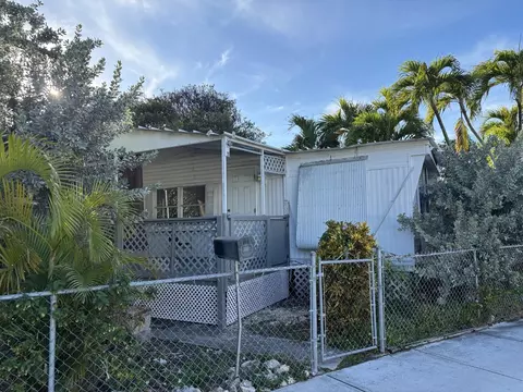 6800 Maloney Ave #11, Stock Island, FL 33040
