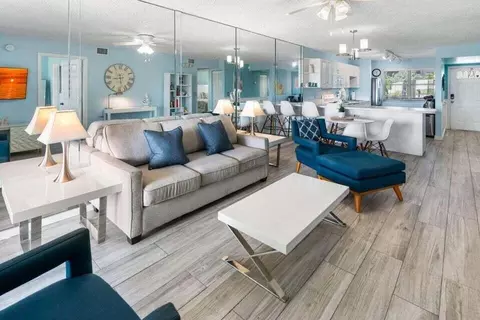 1901 S Roosevelt Blvd #202 W, Key West, FL 33040