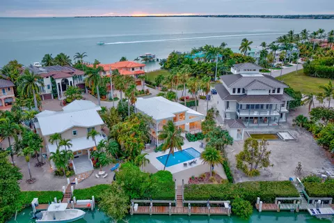 1240 Coury Dr #KEY colony, Key Colony Beach, FL 33051