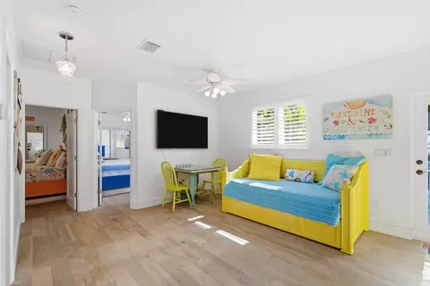 Bedroom - 101 Oleander Cir, Key Largo, FL 33037 photo 3 of 13