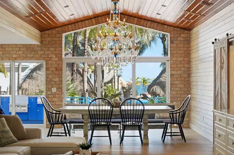 Dining - 101 Oleander Cir, Key Largo, FL 33037 photo 4 of 4