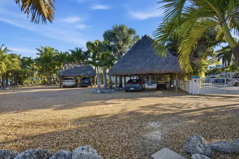 Exterior - 101 Oleander Cir, Key Largo, FL 33037 photo 31 of 31