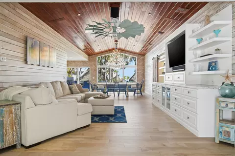 Living - 101 Oleander Cir, Key Largo, FL 33037 photo 1 of 5