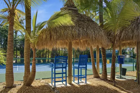 Exterior - 101 Oleander Cir, Key Largo, FL 33037 photo 27 of 31