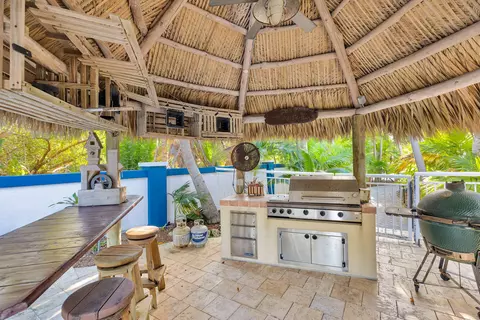 Exterior - 35 Mutiny Pl, Key Largo, FL 33037 photo 17 of 18