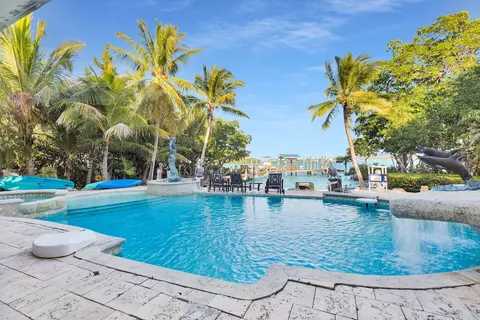 Exterior - 35 Mutiny Pl, Key Largo, FL 33037 photo 15 of 18