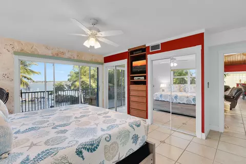 Bedroom - 35 Mutiny Pl, Key Largo, FL 33037 photo 2 of 10