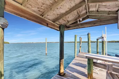 View/Area - 35 Mutiny Pl, Key Largo, FL 33037 photo 2 of 2