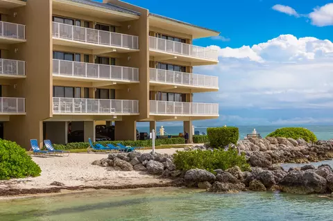 1133 W Ocean Dr #16, Key Colony Beach, FL 33051