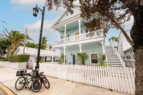 906 Truman Ave #2, Key West, FL 33040