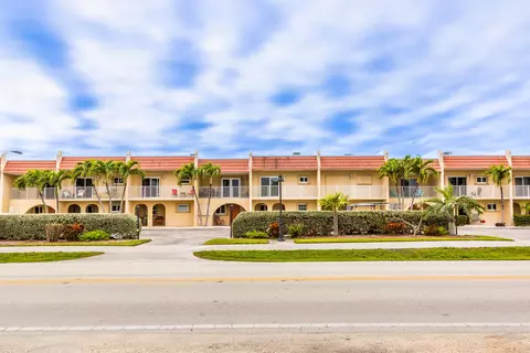 423 Sombrero Beach Rd #10, Marathon, FL 33050