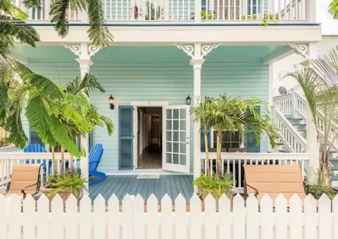 906 Truman Ave #1, Key West, FL 33040