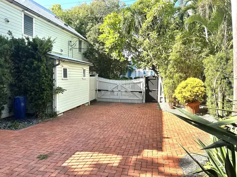 Exterior - 919-921 Thomas St, Key West, FL 33040 photo 17 of 35