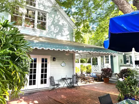 Exterior - 919-921 Thomas St, Key West, FL 33040 photo 4 of 35