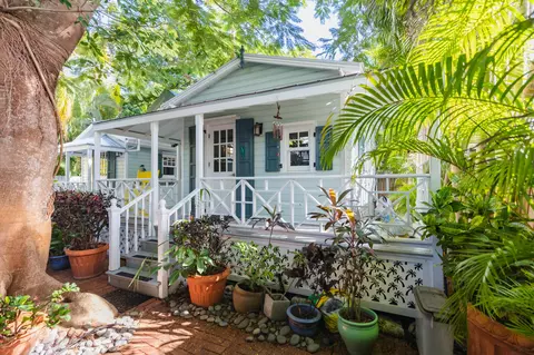 Exterior - 919-921 Thomas St, Key West, FL 33040 photo 5 of 35