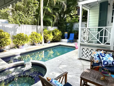 Exterior - 919-921 Thomas St, Key West, FL 33040 photo 10 of 35