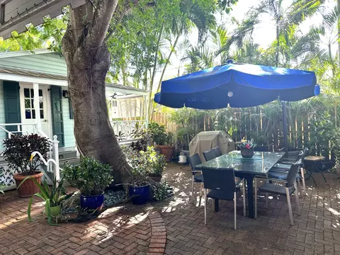 Exterior - 919-921 Thomas St, Key West, FL 33040 photo 22 of 35