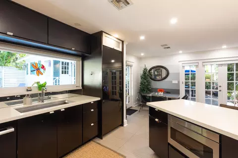 Kitchen - 919-921 Thomas St, Key West, FL 33040 photo 13 of 15