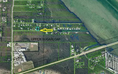 19617 Date Palm Dr, Sugarloaf, FL 33042