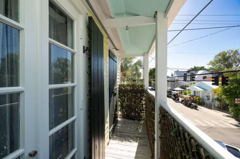 Exterior - 927 Thomas St # 2, Key West, FL 33040 photo 3 of 6