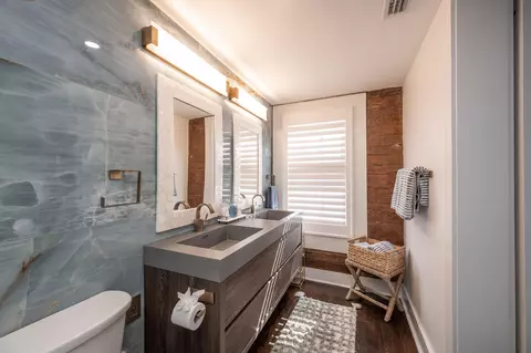 Bath - 927 Thomas St # 2, Key West, FL 33040 photo 4 of 5