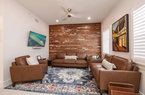 Living - 927 Thomas St # 2, Key West, FL 33040 photo 3 of 4