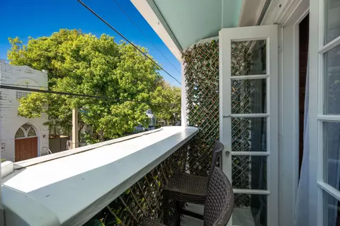Exterior - 927 Thomas St # 2, Key West, FL 33040 photo 5 of 6