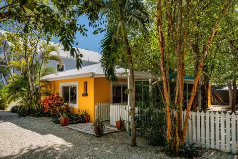 129 Artic Ave, Tavernier, FL 33070