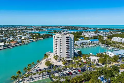 2000 Coco Plum Dr #601, Marathon, FL 33050