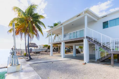 900 85th St, Marathon, FL 33050 photo 6
