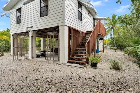 Exterior - 175 E Cahill Ct, Big Pine Key, FL 33043 photo 3 of 14