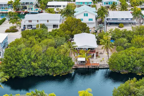 View/Area - 175 E Cahill Ct, Big Pine Key, FL 33043 photo 16 of 17