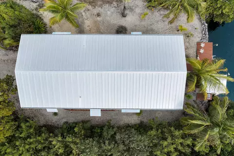 View/Area - 175 E Cahill Ct, Big Pine Key, FL 33043 photo 10 of 17