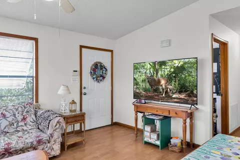 Entry Way - 175 E Cahill Ct, Big Pine Key, FL 33043 photo 1 of 1