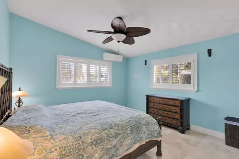 Bedroom - 112 Tequesta St, Tavernier, FL 33070 photo 1 of 9