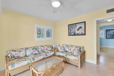 Living - 112 Tequesta St, Tavernier, FL 33070 photo 6 of 7