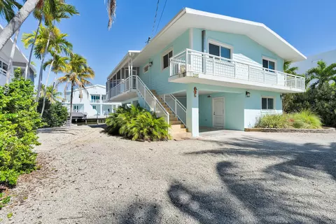 Exterior - 112 Tequesta St, Tavernier, FL 33070 photo 1 of 8
