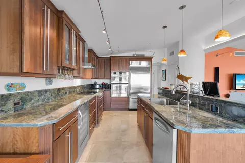 Kitchen - 112 Tequesta St, Tavernier, FL 33070 photo 5 of 6