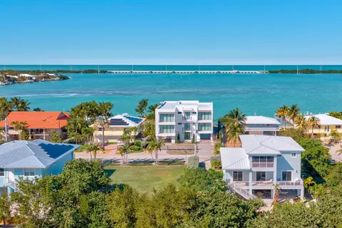 121 Bimini Dr, Duck Key, FL 33050
