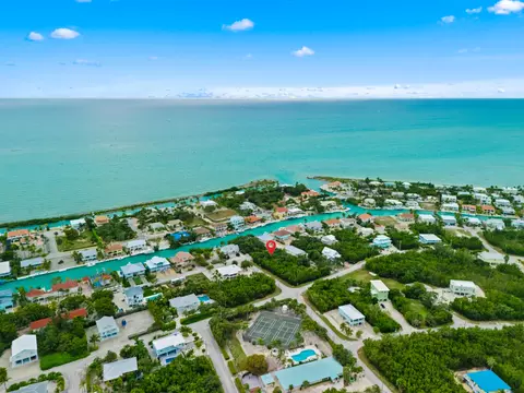 143 S Indies Dr, Duck, FL 33050
