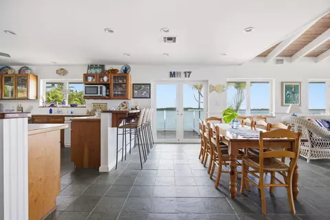 Dining - 17249 E Bonefish Ln, Sugarloaf Key, FL 33042 photo 2 of 3
