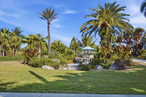 Exterior - 17249 E Bonefish Ln, Sugarloaf Key, FL 33042 photo 4 of 36
