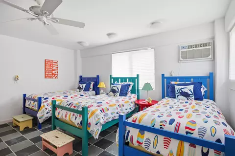 Bedroom - 17249 E Bonefish Ln, Sugarloaf Key, FL 33042 photo 12 of 13