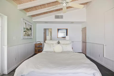 Bedroom - 17249 E Bonefish Ln, Sugarloaf Key, FL 33042 photo 4 of 13