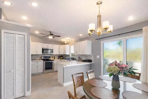 27147 Dolphin Rd, Summerland Key, FL 33042