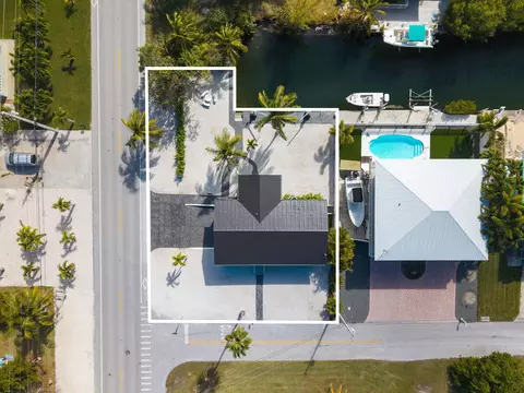 30368 Killdeer Ln, Big Pine Key, FL 33043