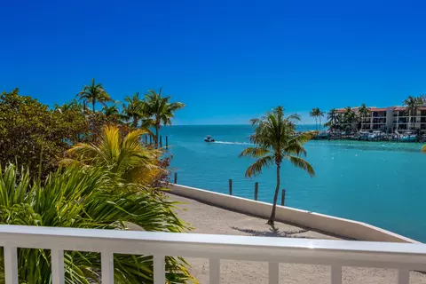 View/Area - 2000 Coco Plum Dr #201, Marathon, FL 33050 photo 2 of 13