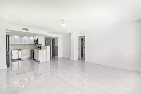 Living - 2000 Coco Plum Dr #201, Marathon, FL 33050 photo 2 of 5