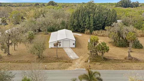 114 N Myrtle St, Fellsmere, FL 32948